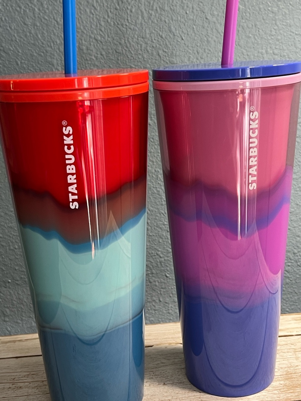 Set 24 oz Starbucks 2021 Summer Waves Tumbler Venti Duo